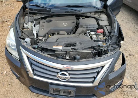 2015 Nissan Altima 2.5 z USA, uszkodzony, nr VIN 1N4AL3AP4FN881392